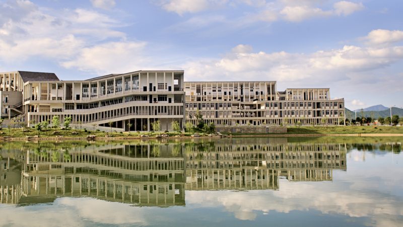 PCB喷锡工艺：揭秘其优缺点与应用场景